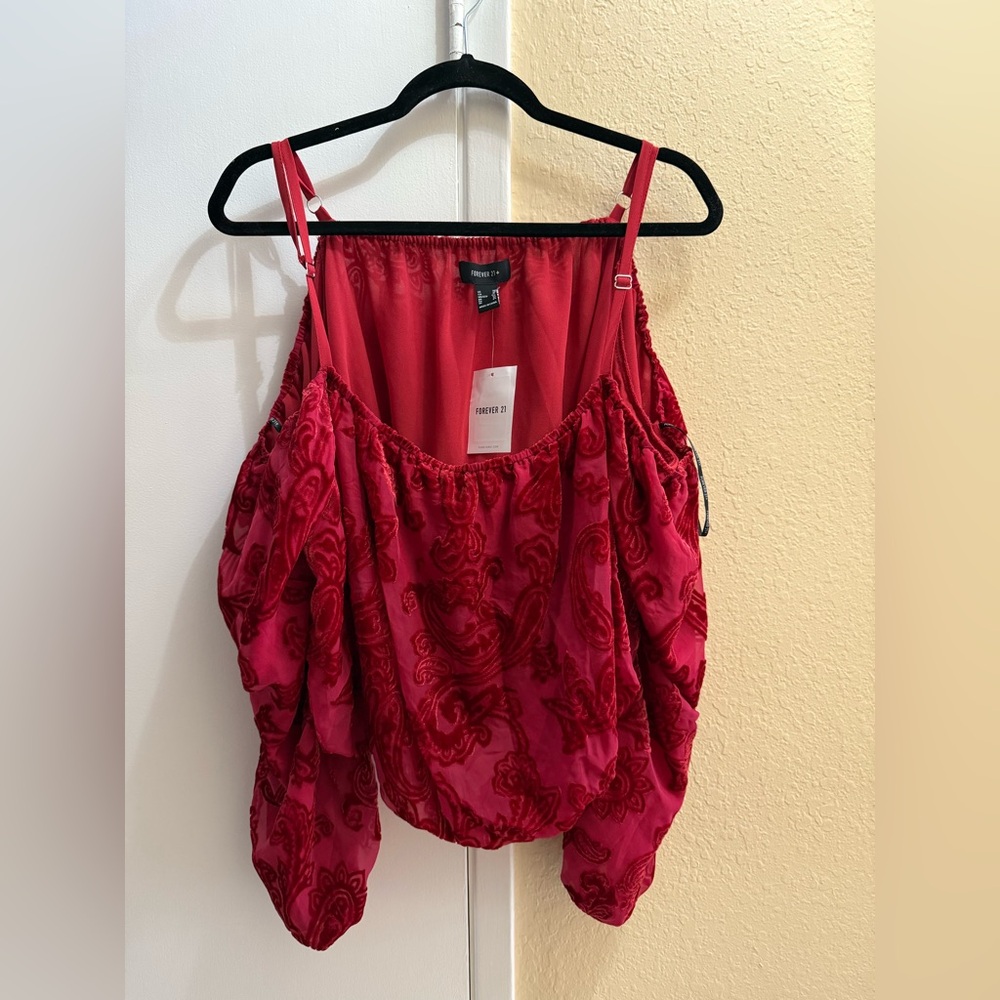 NWT Forever 21 Red Off the Shoulder Plus Size Crop Top